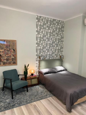 TRooM29 Modern and functional fully equipped mini apartment in NoLo